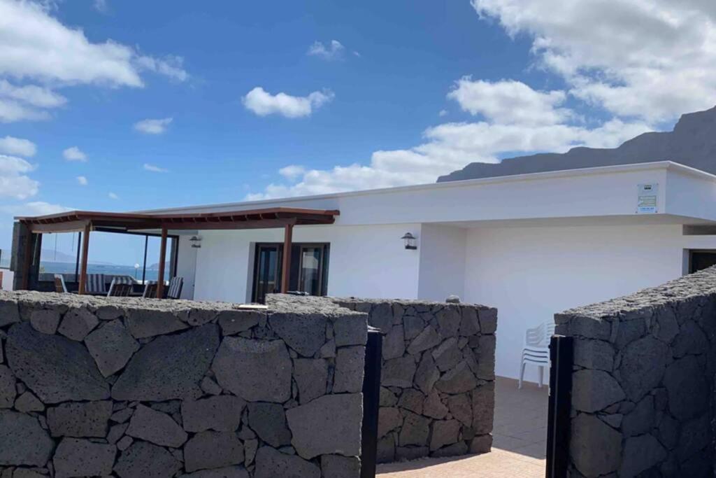 Villa Lia Famara Exterior photo